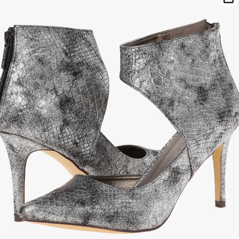Michael Antonio Women's Janine Silver Snake D'Orsay Pump; size 8 no box